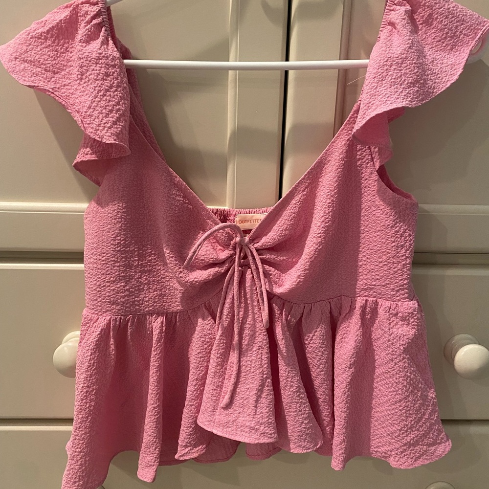 urban outfitters pink top
